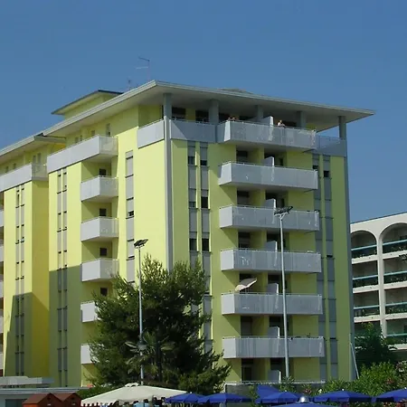 Seaside Getaway With Terrace In Bibione