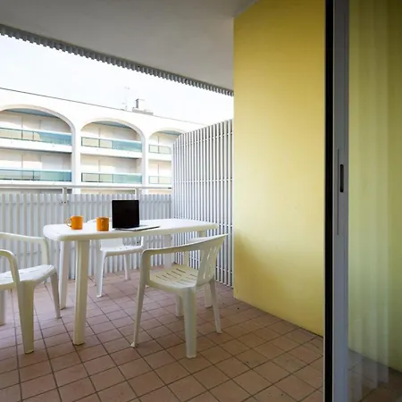 Apartment Seaside Getaway With Terrace In *